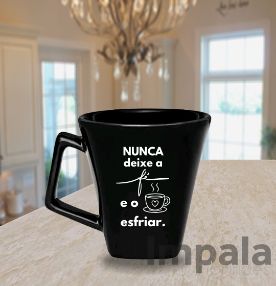 Caneca Mini Quartier Preta 220ml